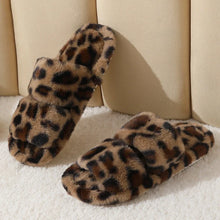 Load image into Gallery viewer, Yasmin Furry Slide