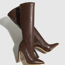 Load image into Gallery viewer, Clover Pointed Boot