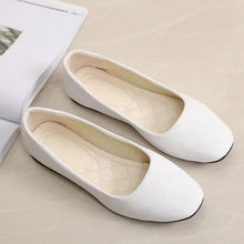 Load image into Gallery viewer, Waverly Suede Loafer