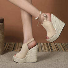 Load image into Gallery viewer, Lucy Platform Wedge