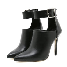 Load image into Gallery viewer, Everly Pointed Boot