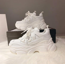 Load image into Gallery viewer, Mikaela Platform Sneakers