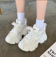 Load image into Gallery viewer, Mikaela Platform Sneakers