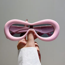 Load image into Gallery viewer, Kassidy Retro Sunglasses