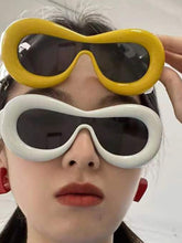 Load image into Gallery viewer, Kassidy Retro Sunglasses