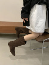 Load image into Gallery viewer, Amara Suede Boot
