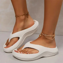 Load image into Gallery viewer, Chandler Thick Sandal
