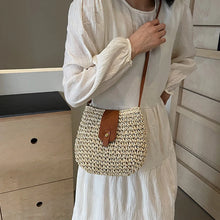 Load image into Gallery viewer, Henley Shoulder Bag
