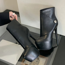 Load image into Gallery viewer, Anya Platform Boot

