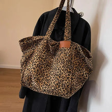Load image into Gallery viewer, Ainhoa Leopard Bag
