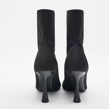 Load image into Gallery viewer, Quinn Black Boot
