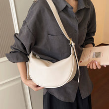 Load image into Gallery viewer, Alaiya  Leather Bag
