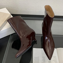Load image into Gallery viewer, Noa Pointed Boot
