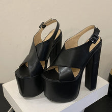 Load image into Gallery viewer, Beatrice Black Platform
