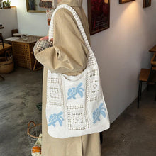 Load image into Gallery viewer, Ainara Turtle Tote
