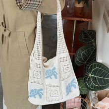 Load image into Gallery viewer, Ainara Turtle Tote
