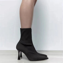 Load image into Gallery viewer, Quinn Black Boot
