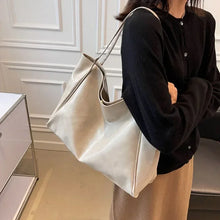 Load image into Gallery viewer, Romy Leather Tote
