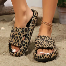 Load image into Gallery viewer, Kimber Leopard Slide
