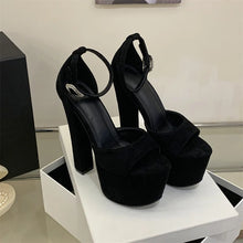 Load image into Gallery viewer, Freya Black Platform
