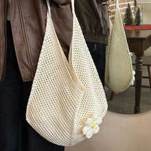 Load image into Gallery viewer, Saanvi Straw Tote
