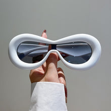 Load image into Gallery viewer, Kassidy Retro Sunglasses
