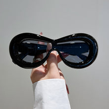 Load image into Gallery viewer, Kassidy Retro Sunglasses
