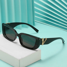 Load image into Gallery viewer, Arisbeth Retro Sunglasses
